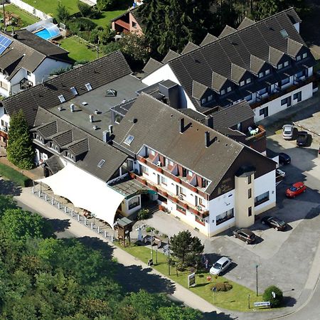 Land-Gut-Hotel Zum Alten Forsthaus - Aufladestation Fuer Elektroautos Hürtgenwald Exteriör bild