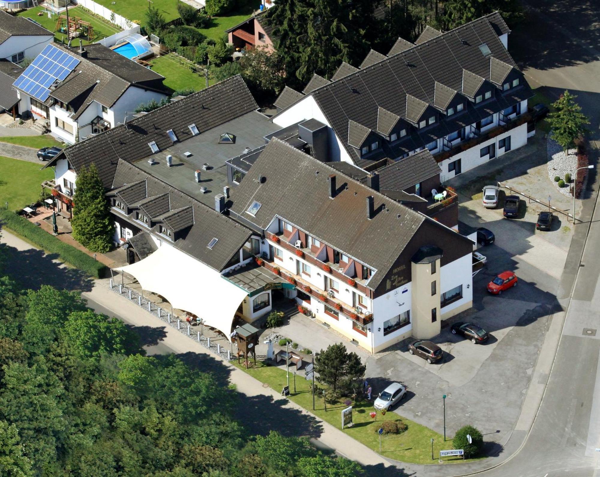 Land-Gut-Hotel Zum Alten Forsthaus - Aufladestation Fuer Elektroautos Hürtgenwald Exteriör bild