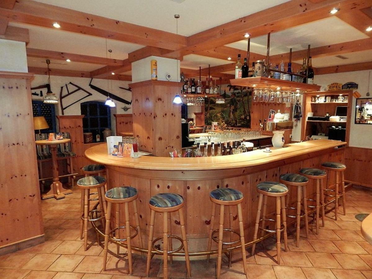Land-Gut-Hotel Zum Alten Forsthaus - Aufladestation Fuer Elektroautos Hürtgenwald Exteriör bild